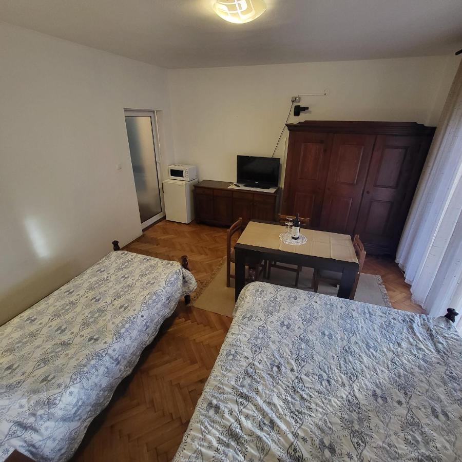 Studio Apartman Meljine ภายนอก รูปภาพ